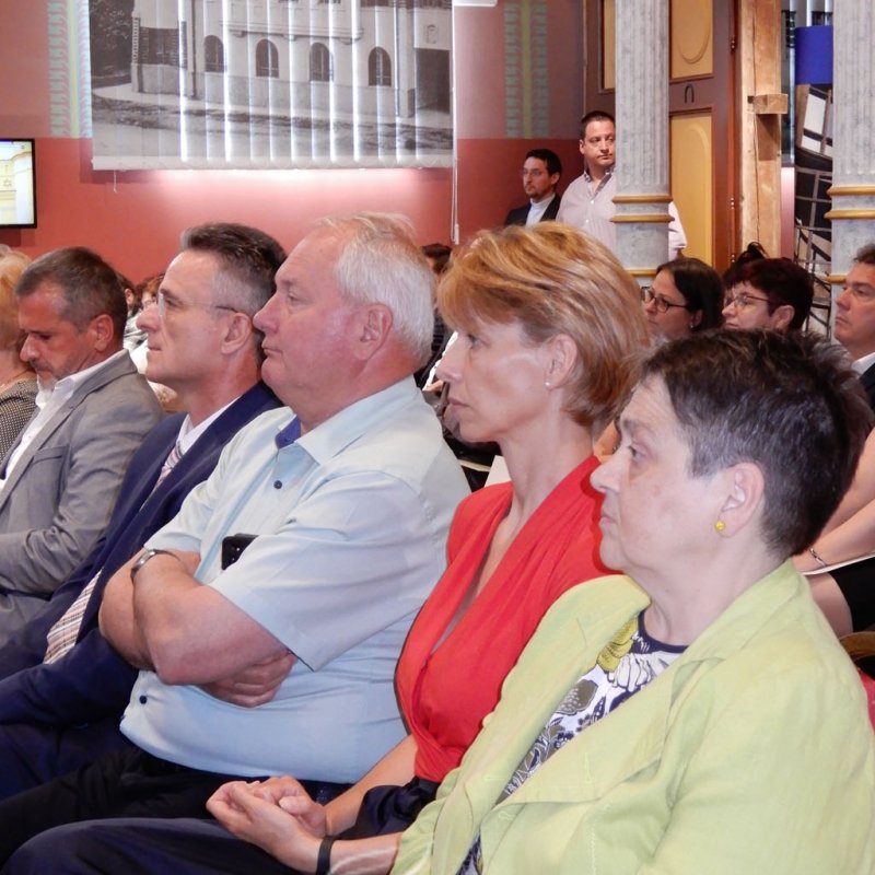 Átadták a felújított zsinagógát 26